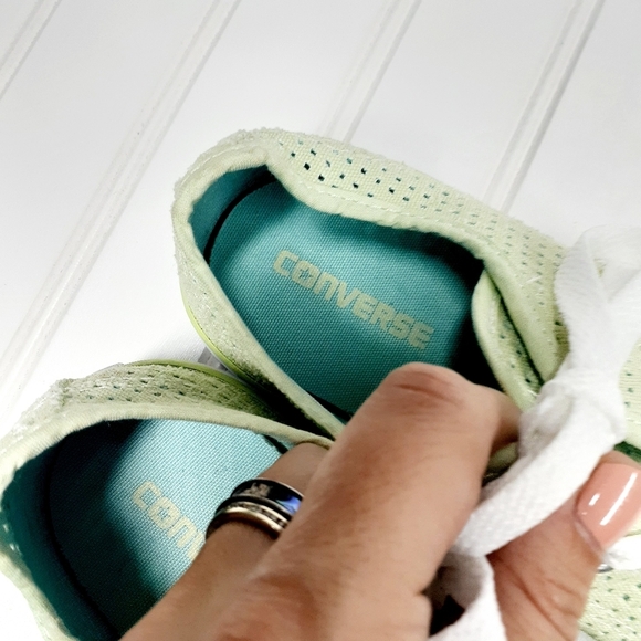 NEW Converse Chuck Taylor All Star Perforated JUNIOR shoe size 4 F41 - Picture 11 of 15